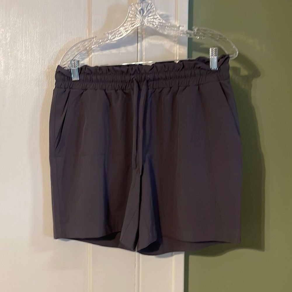 Mondetta Ladies' Woven Short Grey NWOT